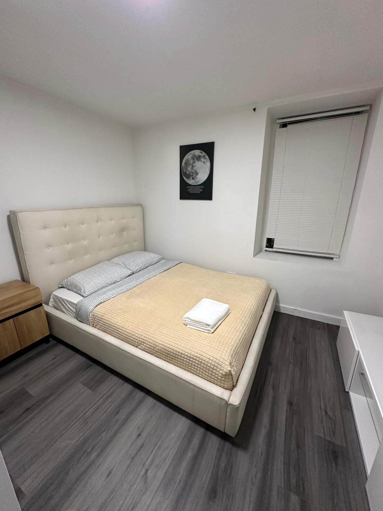 Apartment 3bd Cozy Unit Next To Park *